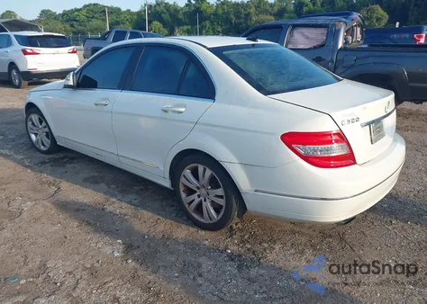 2008 Mercedes-Benz C 300 from USA, damaged, VIN WDDGF54X68F052555